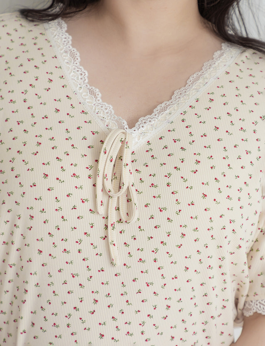 Cottage Lace Floral Ribbed Plus Size Tee