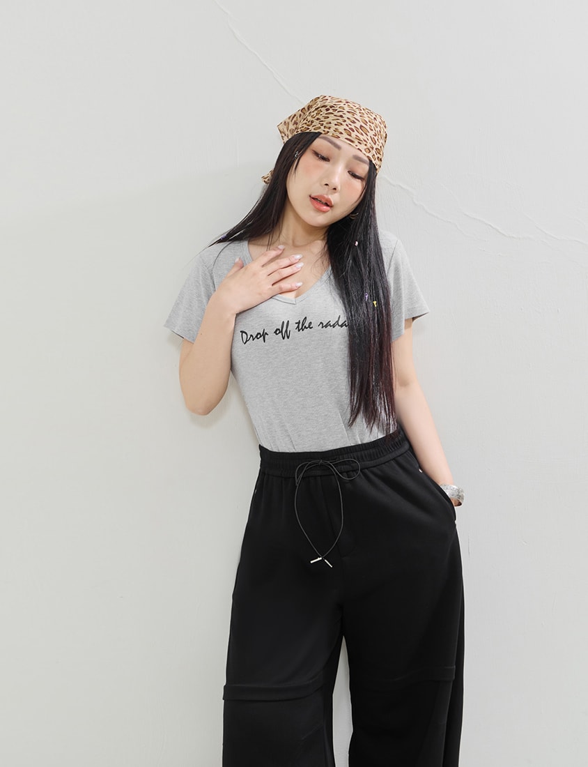 MUA! V-Neck Printed Ribbed Plus Size Top