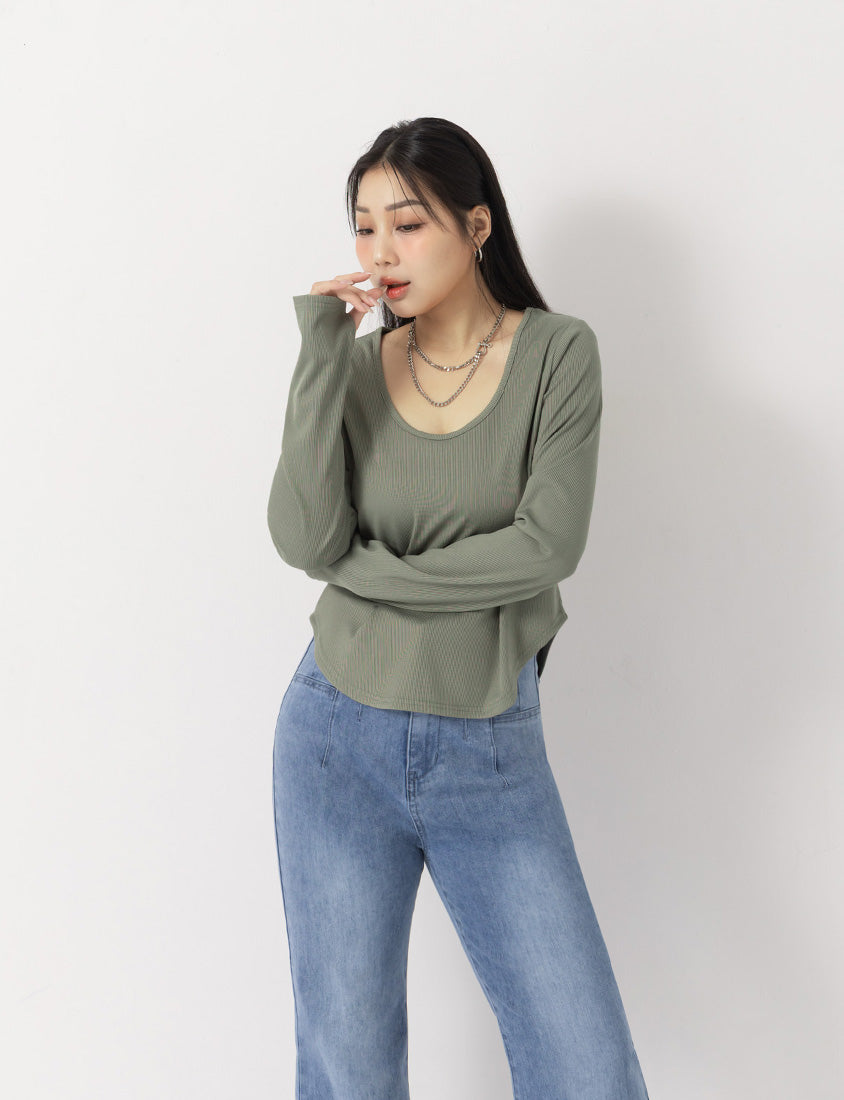 MUA! U-Neck Ribbed Curved Hem Plus Size Long Sleeve Top