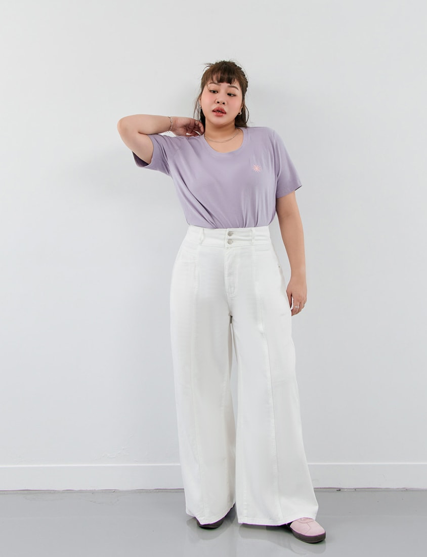 Heavyweight Floral Embroidery Plus Size Crewneck Tee