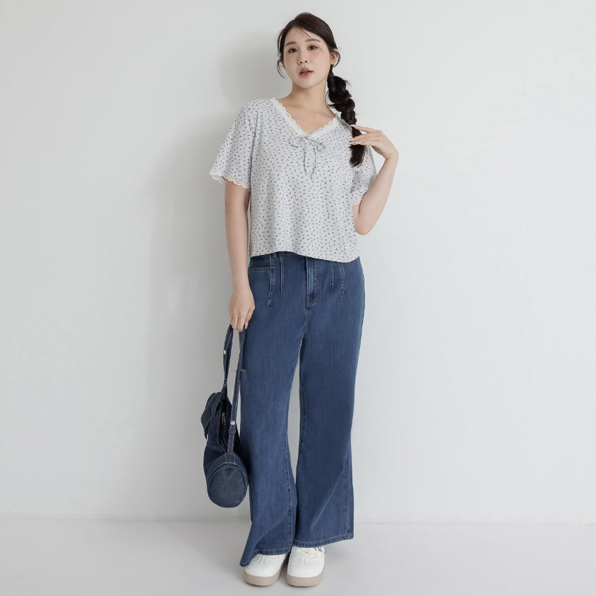 Cottage Lace Floral Ribbed Plus Size Tee