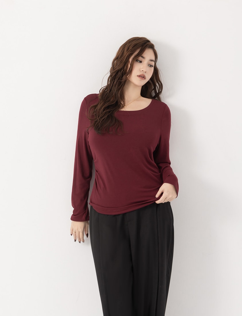 MUA! Versatile Round Neck Side Pleated Plus Size Long Sleeve Top