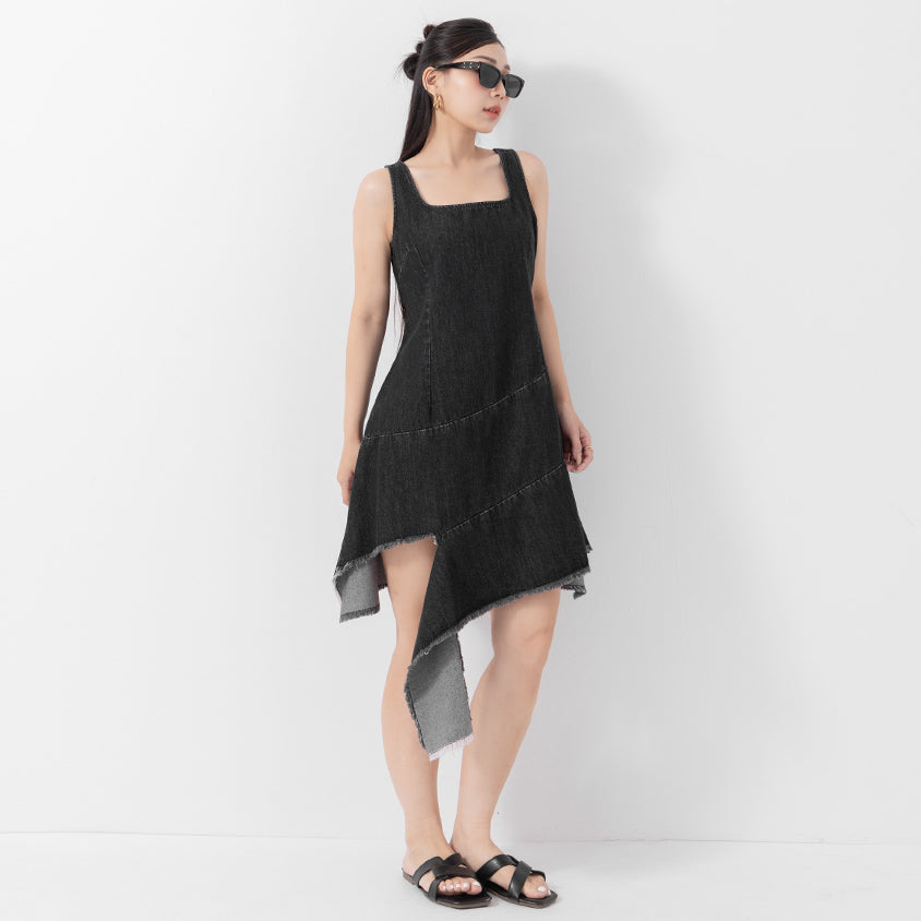 MUA! Asymmetrical Panel Slim Fit Denim Plus Size Dress