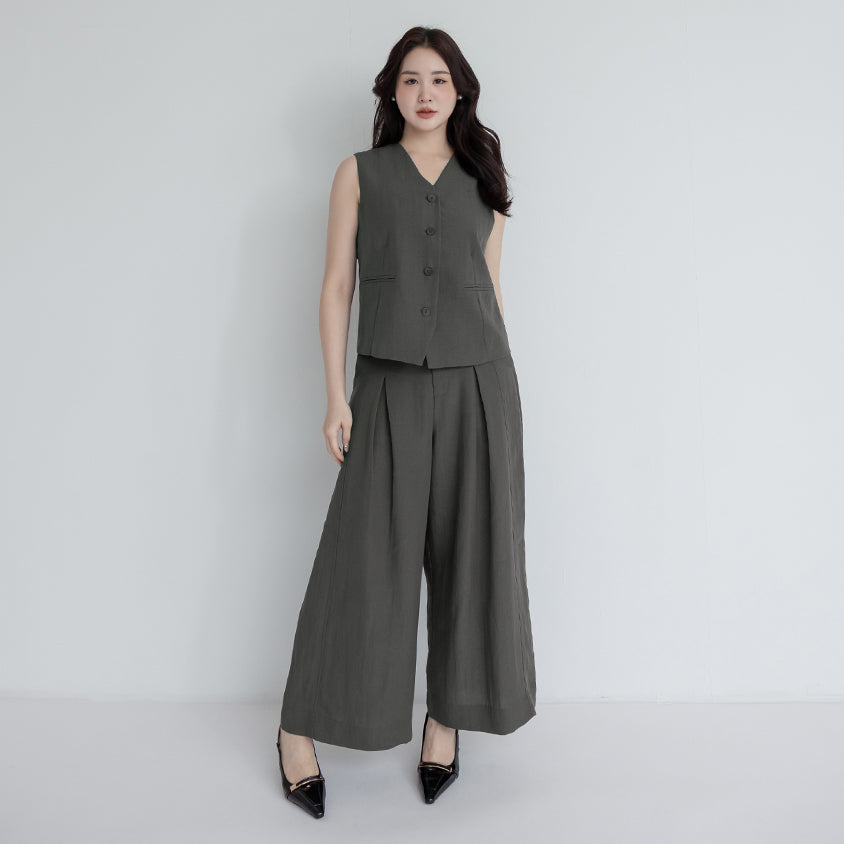 MISS. Tencel Linen Tailored Plus Size Vest