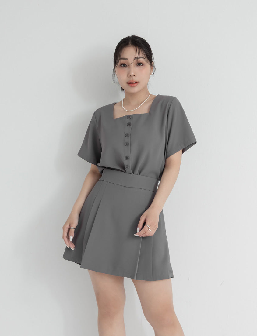 MISS. Elegant Wrinkle-Resistant Pleated Chiffon Plus Size Skirt