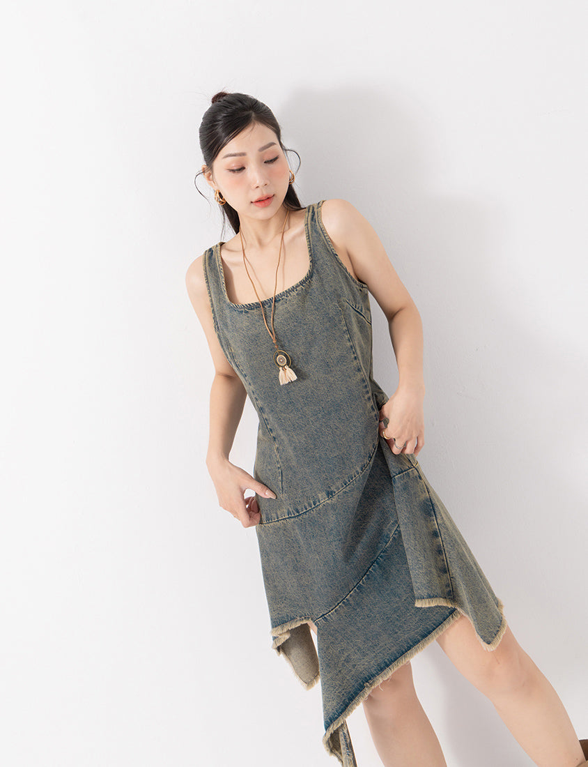 MUA! Asymmetrical Panel Slim Fit Denim Plus Size Dress