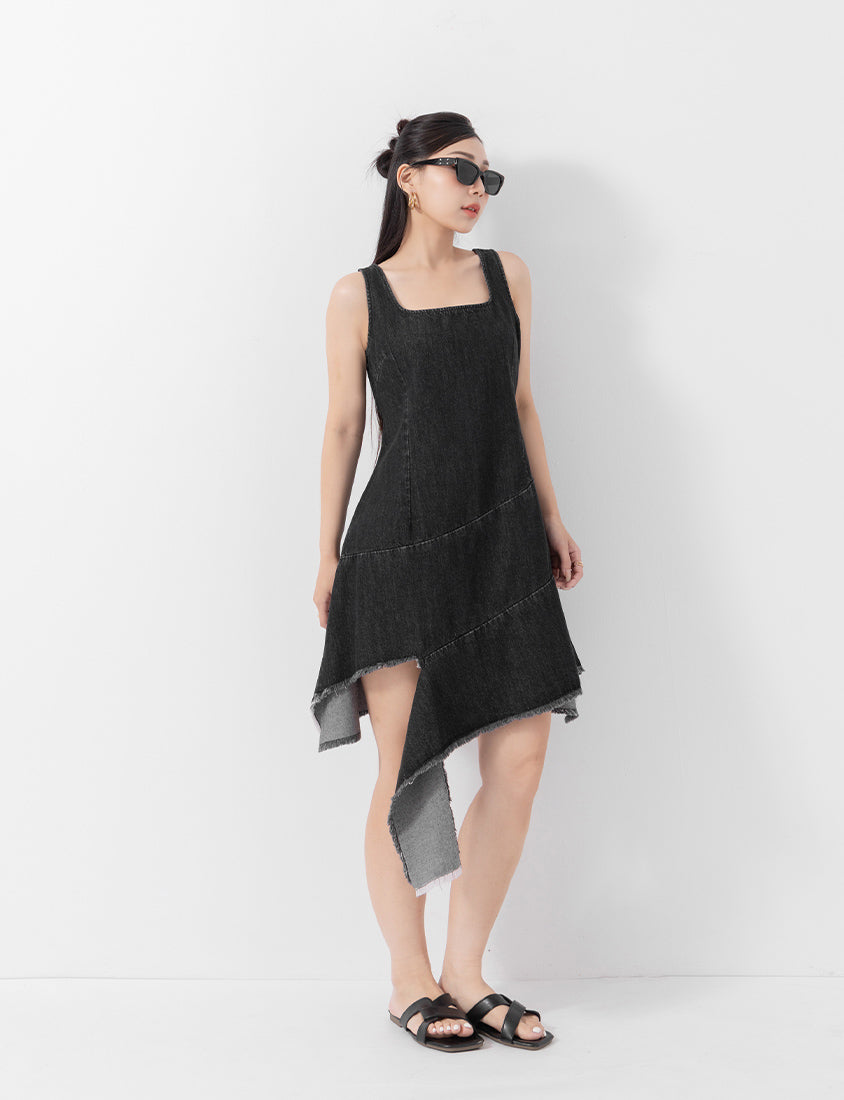 MUA! Asymmetrical Panel Slim Fit Denim Plus Size Dress
