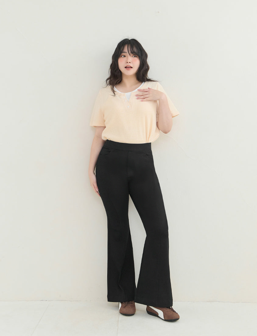 Hip-Lifting Stretch Plus Size Flared Pants